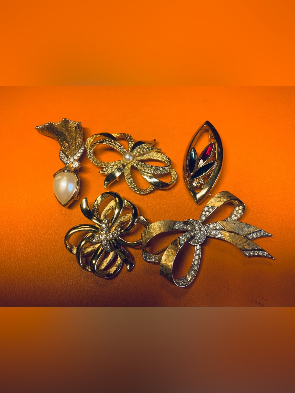 5 Vintage signature brooches. Bouchs, Puccini, Monet, Gerry’s.